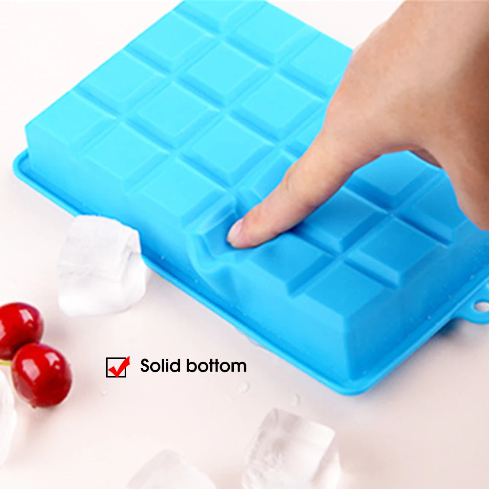 IceMini – Tabuleiro de Silicone de 24 Cubos de Gelo Pequenos com Tampa
