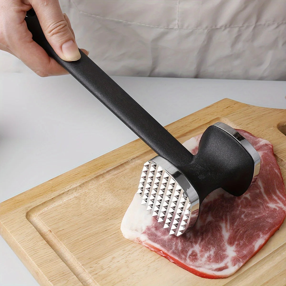 Martelo Amaciador de Carne em Aço Inoxidável — Punho de Borracha Antiderrapante