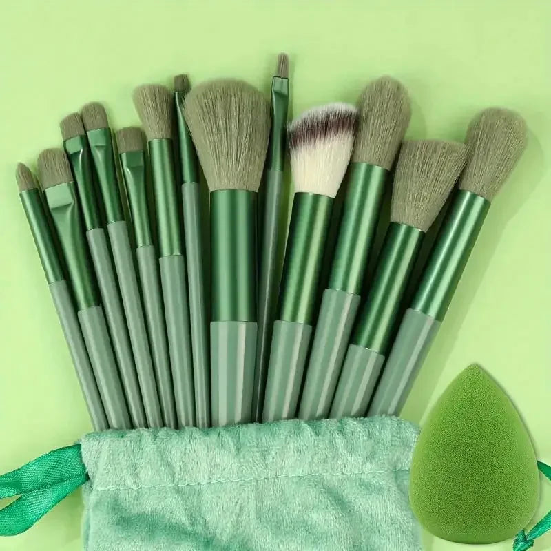 Juego de 13 brochas de maquillaje profesionales — Brochas para base, sombra de ojos, Kabuki y difuminar con bolsa de almacenamiento