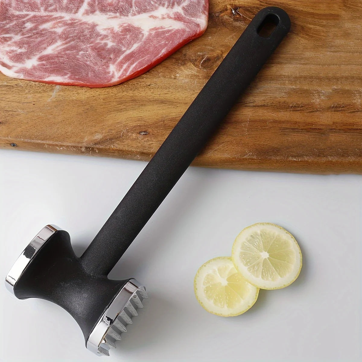 Martelo Amaciador de Carne em Aço Inoxidável — Punho de Borracha Antiderrapante