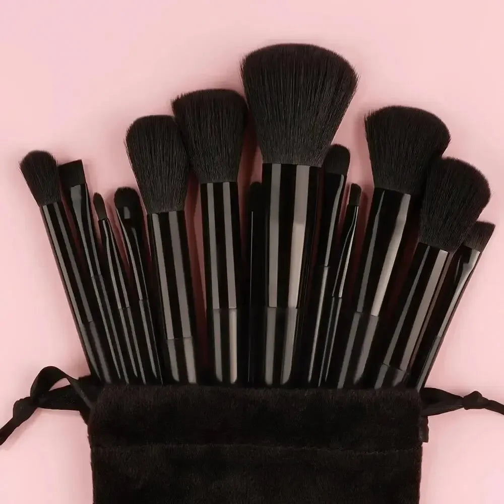 Juego de 13 brochas de maquillaje profesionales — Brochas para base, sombra de ojos, Kabuki y difuminar con bolsa de almacenamiento