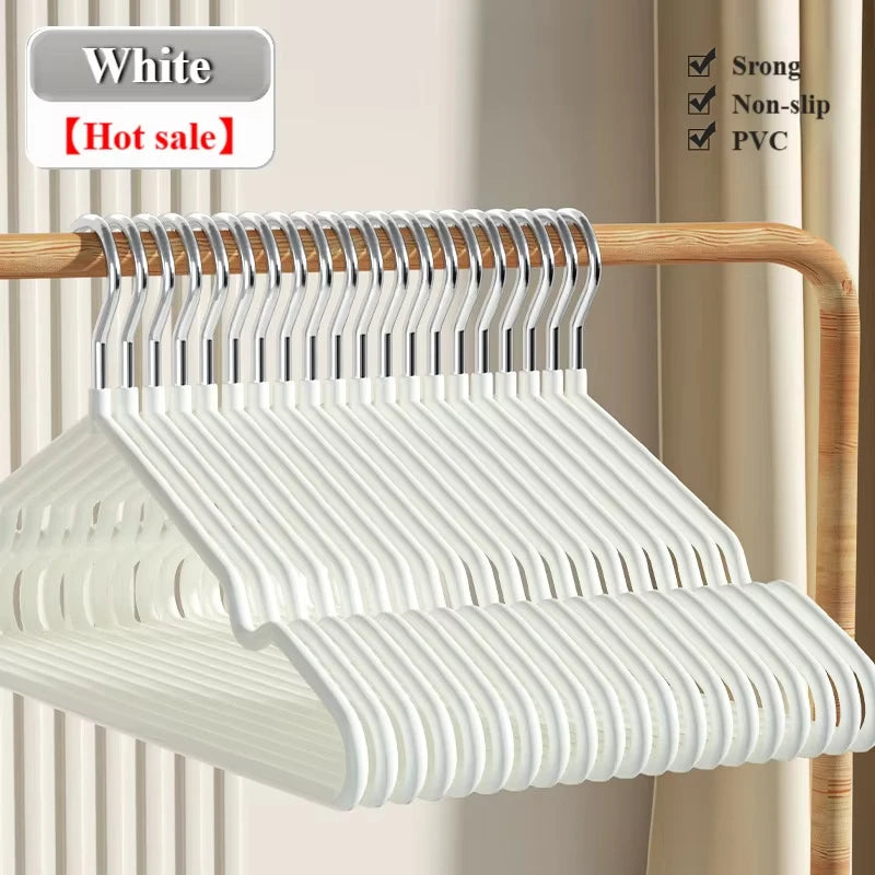 HangerPro – Perchas de metal delgadas (paquete de 10) | Antideslizantes | Ahorran espacio