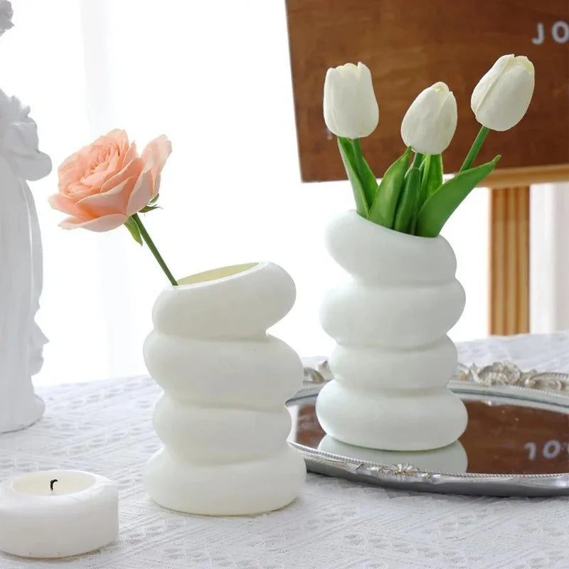 Florero Espiral Nórdico | Contenedor de Plástico para Arreglos Florales
