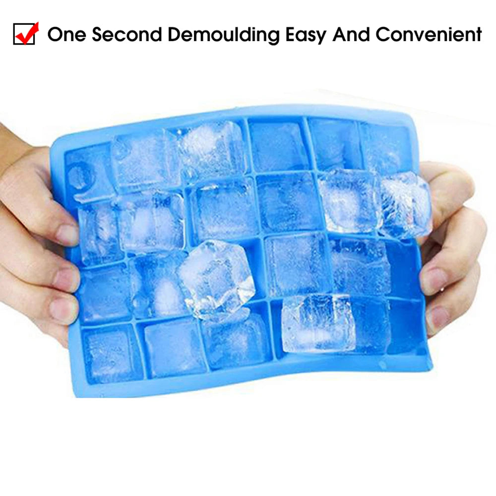 IceMini – Tabuleiro de Silicone de 24 Cubos de Gelo Pequenos com Tampa